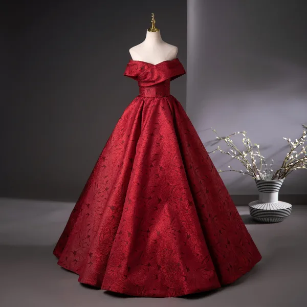 Classy Burgundy Ball Gown Prom Dresses 2025 Off-The-Shoulder Short Sleeve Backless Floor-Length / Long Prom Formal Dresses