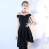 Amazing / Unique Black High Low Homecoming Graduation Dresses 2018 A-Line / Princess Off-The-Shoulder Backless Sleeveless Knee-Length Formal Dresses