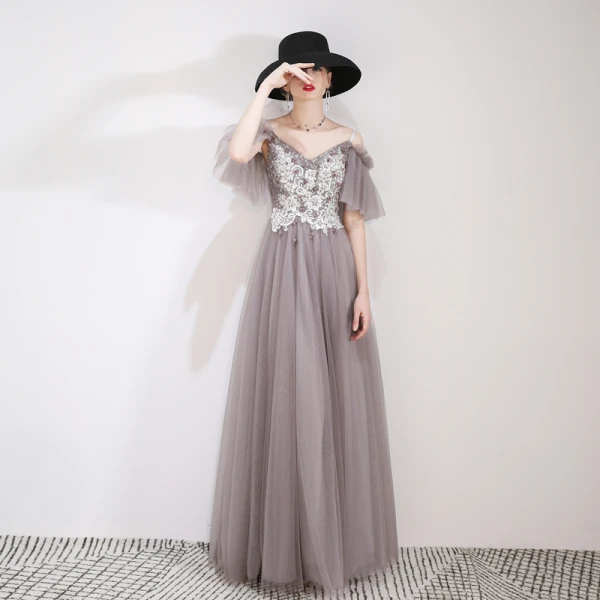 Élégant Gris Robe De Soirée 2019 Princesse Bretelles Spaghetti Appliques En Dentelle Fleur Manches Courtes Dos Nu Longue Robe De Ceremonie