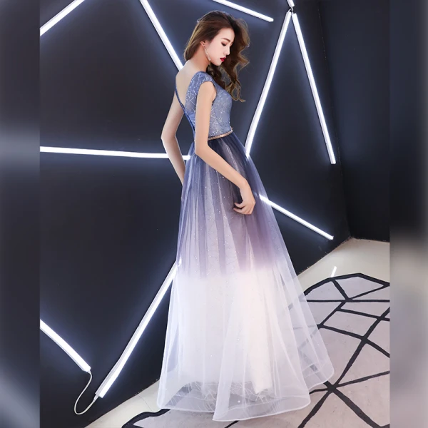Charmant Grape Dégradé De Couleur 2019 Princesse Robe De Soirée Encolure Dégagée Paillettes Métal Ceinture Sans Manches Dos Nu Longue Robe De Ceremonie