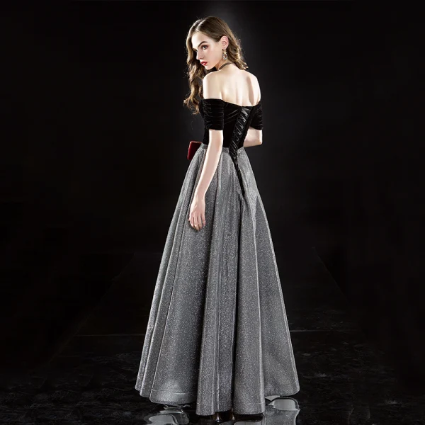 Elegant Svart Selskapskjoler 2019 Prinsesse Suede Av Skulderen Glitter Polyester Korte Ermer Ryggløse Lange Formelle Kjoler