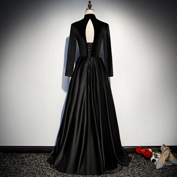 Vintage / Retro Black Evening Dresses 2019 A-Line / Princess High Neck Suede Bow Long Sleeve Backless Floor-Length / Long Formal Dresses