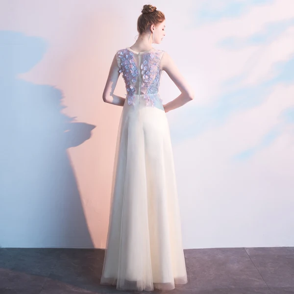 Elegant Champagne Prom Dresses 2019 A-Line / Princess Scoop Neck Appliques Lace Flower Sleeveless Floor-Length / Long Formal Dresses