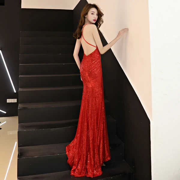 Sexy Simple Rouge Robe De Soirée 2019 Trompette / Sirène Bretelles Spaghetti Paillettes Sans Manches Dos Nu Train De Balayage Robe De Ceremonie