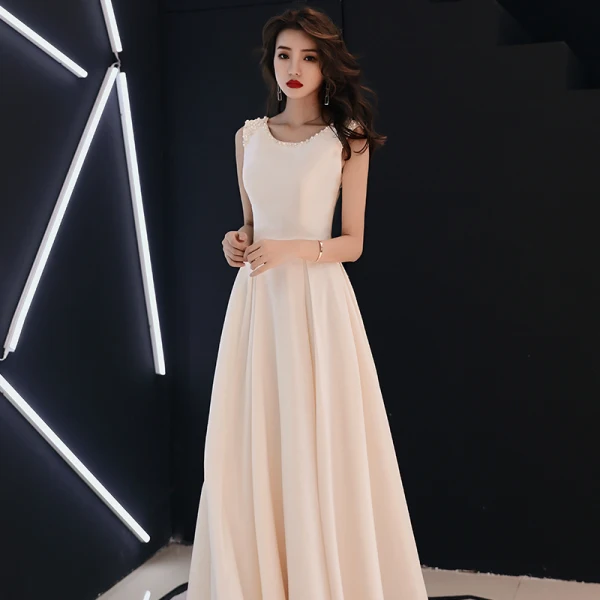 Elegant Ensfarget Champagne Selskapskjoler 2019 Prinsesse Scoop Halsen Perle Rhinestone Uten Ermer Lange Formelle Kjoler