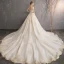 Élégant Champagne Robe De Mariée 2019 Princesse Encolure Dégagée Volants Perlage Perle En Dentelle Fleur Manches Courtes Dos Nu Royal Train