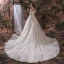 Elegante Ivory / Creme Brautkleider / Hochzeitskleider 2019 A Linie Rundhalsausschnitt Pailletten Spitze Blumen Quaste 3/4 Ärmel Rückenfreies Kathedrale Schleppe