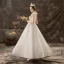 Élégant Couleur Unie Ivoire Robe De Mariée 2019 Princesse Encolure Dégagée Sans Manches En Dentelle Longue