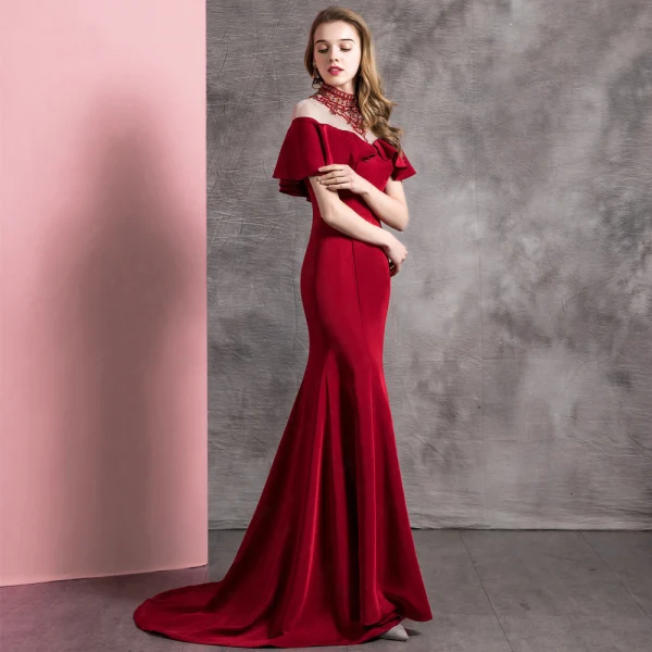 Chic / Beautiful Burgundy Evening Dresses 2019 Trumpet / Mermaid High Neck Beading Crystal Short Sleeve Sweep Train Formal Dresses