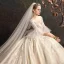 Élégant Champagne Robe De Mariée 2019 Robe Boule V-Cou En Dentelle Fleur Manches de cloche Dos Nu Cathedral Train