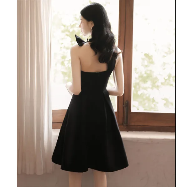Fashion Summer Black Homecoming Graduation Dresses 2021 A-Line / Princess One-Shoulder Sleeveless Backless Bow Knee-Length Formal Dresses