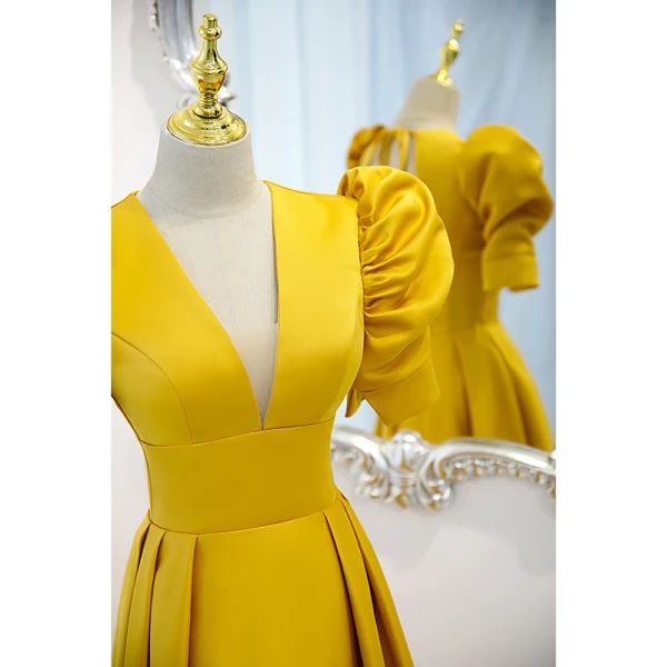 Vintage / Retro Gold Prom Dresses 2021 A-Line / Princess Floor-Length / Long V-Neck Puffy Short Sleeve Backless Prom Formal Dresses