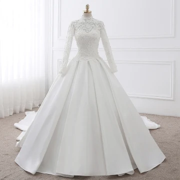 Vintage Balklänning Bröllopsklänningar 2017 Appliqués Spets Ruffle Paljetter Halterneck Hög Hals Långärmad