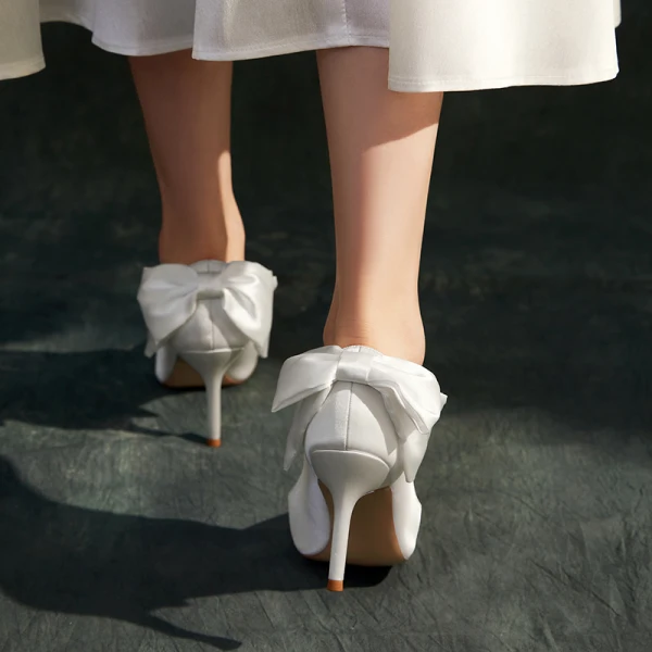 Eleganta Elfenben Satin Rosett Brudskor 2021 Läder 8 cm Stilettklackar Spetsiga Bröllop Pumps Högklackade