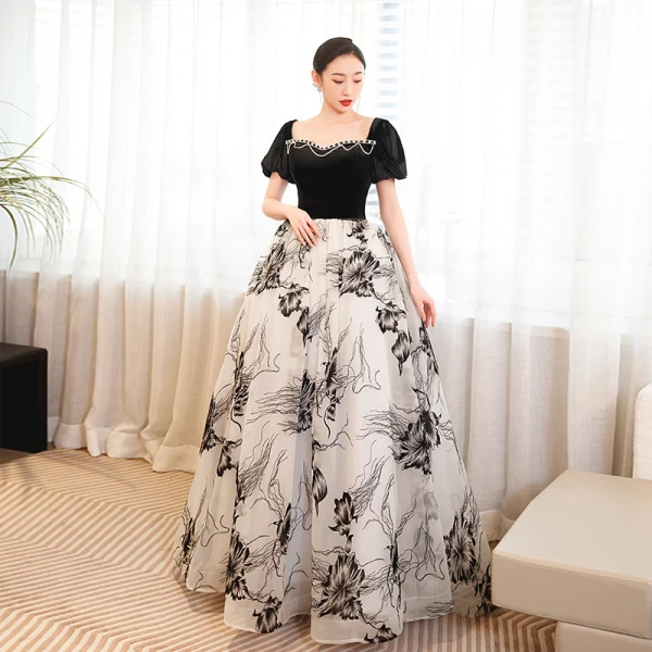 Élégant Noire Robe De Bal 2023 Princesse Faux Diamant Encolure Carrée Manches Courtes Dos Nu Longue Promo Robe De Ceremonie