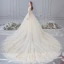 Chic / Belle Champagne Robe De Mariée 2019 Princesse Encolure Dégagée Perlage En Dentelle Fleur 1/2 Manches Cathedral Train