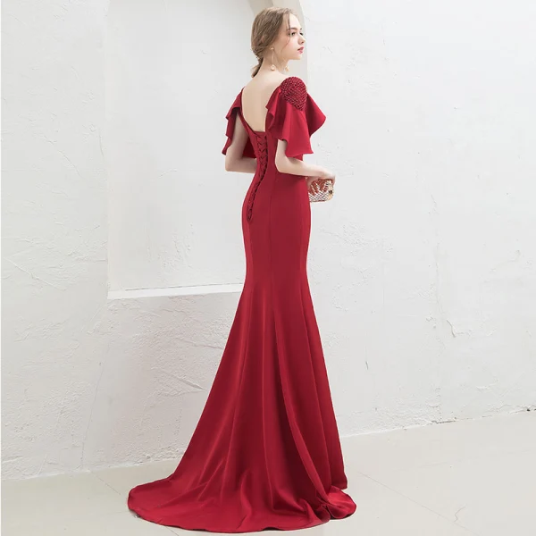 Chic / Belle Couleur Unie Bordeaux Robe De Soirée Trompette / Sirène 2019 V-Cou Dos Nu Perlage Cristal 1/2 Manches Train De Balayage Robe De Ceremonie