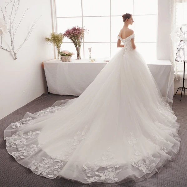 Schöne Ivory / Creme Brautkleider / Hochzeitskleider Gekreuzte Träger A Linie Off Shoulder Perle Spitze Blumen Applikationen Pailletten Kurze Ärmel Rückenfreies Kathedrale Schleppe
