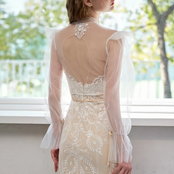 Sexy Champagne Trumpet / Mermaid Wedding Dresses 2021 Scoop Neck Bow Flower Lace Sleeveless Backless Sweep Train Wedding