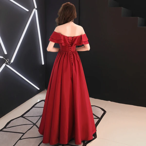 Modest / Simple Burgundy Prom Dresses 2019 A-Line / Princess Off-The-Shoulder Short Sleeve Backless Floor-Length / Long Formal Dresses