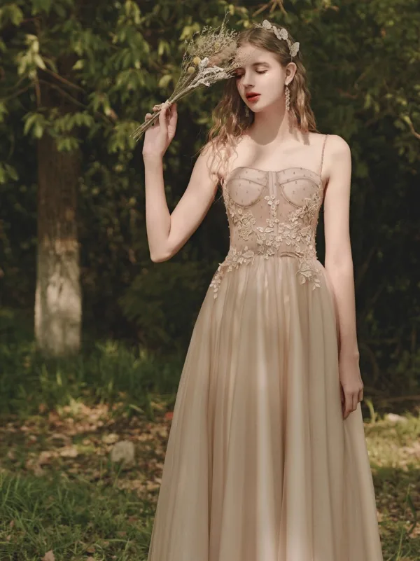 Chic / Beautiful Champagne Prom Dresses 2021 A-Line / Princess Spaghetti Straps Lace Flower Sleeveless Backless Floor-Length / Long Formal Dresses