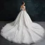 Style Audrey Hepburn Ivoire Robe De Mariée 2019 Princesse De l'épaule Paillettes Cristal En Dentelle Fleur Manches Courtes Dos Nu Cathedral Train