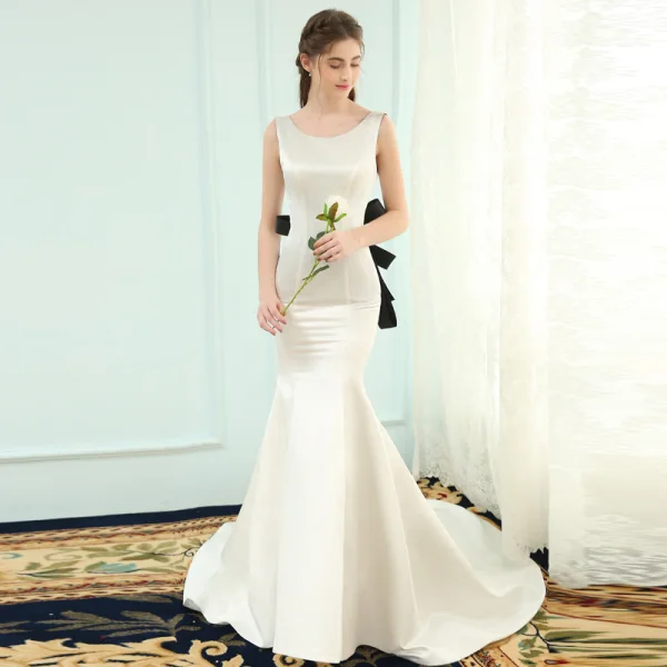 Modern / Fashion Ivory Evening Dresses 2019 Trumpet / Mermaid Scoop Neck Sleeveless Bow Backless Court Train Formal Dresses