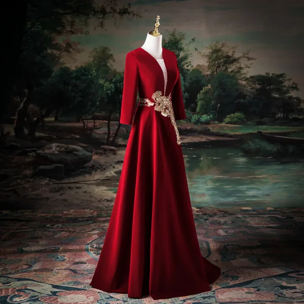 Vintage / Retro Red Beading Lace Flower Velvet Prom Dresses 2025 A-Line / Princess V-Neck Long Sleeve Backless Floor-Length / Long Prom Formal Dresses