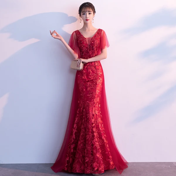 Chic / Beautiful Burgundy Evening Dresses  2019 A-Line / Princess V-Neck Crystal Lace Flower Short Sleeve Backless Floor-Length / Long Formal Dresses