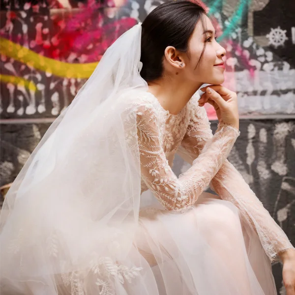 Chic / Beautiful White Beach Wedding Dresses 2018 A-Line / Princess Lace Flower Scoop Neck Backless Long Sleeve Tea-length Wedding