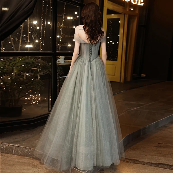 Charming Grey Glitter Prom Dresses 2021 A-Line / Princess Off-The-Shoulder Sleeveless Backless Floor-Length / Long Prom Formal Dresses