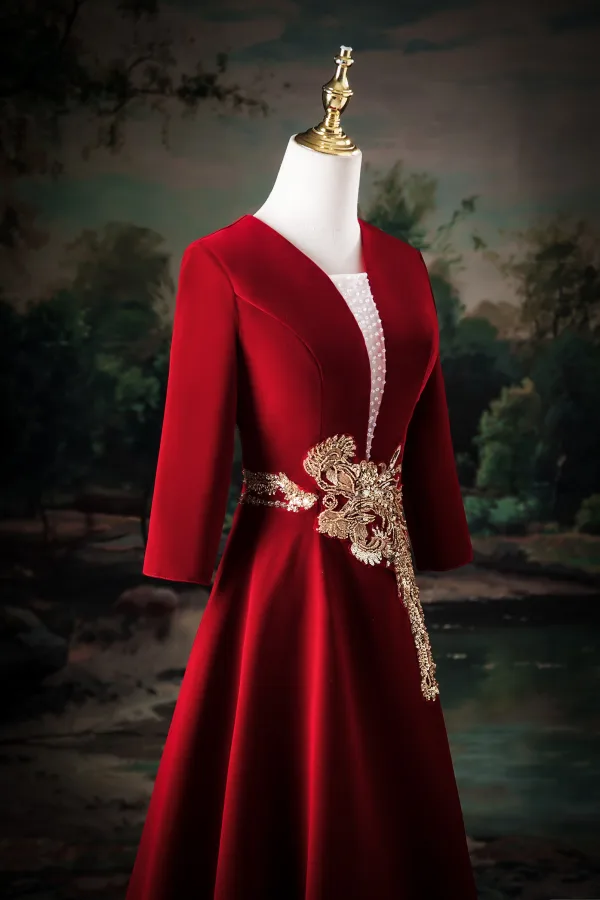 Vintage / Retro Red Beading Lace Flower Velvet Prom Dresses 2025 A-Line / Princess V-Neck Long Sleeve Backless Floor-Length / Long Prom Formal Dresses