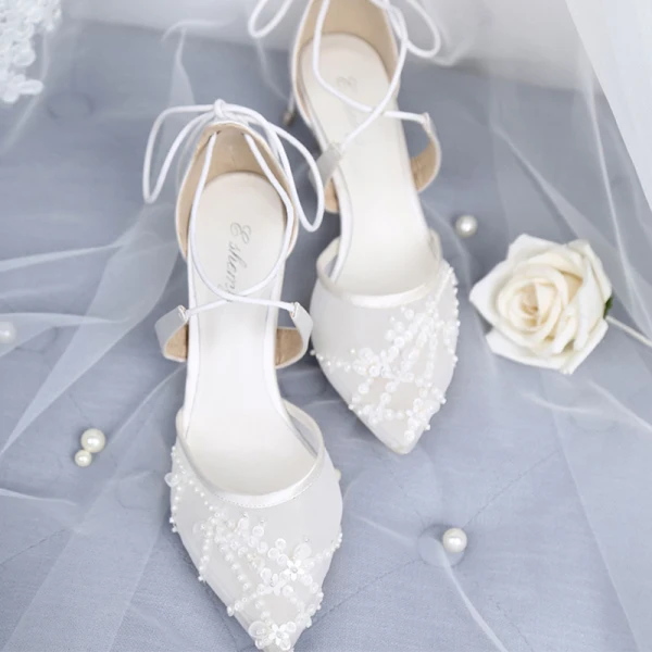 Elegante Weiß Brautschuhe 2019 X-Riemen Spitze Pailletten Schleife 5 cm Stilettos Spitzschuh Hochzeit Hochhackige