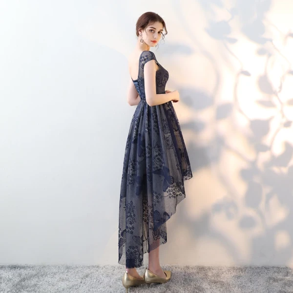 Élégant Bleu Marine Robe De Cocktail 2018 Princesse Dentelle Encolure Dégagée Dos Nu Asymétrique Robe De Ceremonie