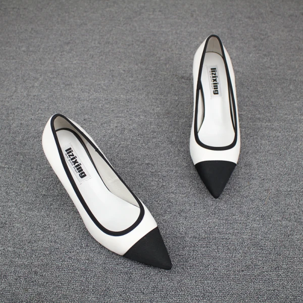 Chic / Beautiful Black White Casual Pumps 2019 Leather 7 cm Stiletto Heels Pointed Toe Pumps