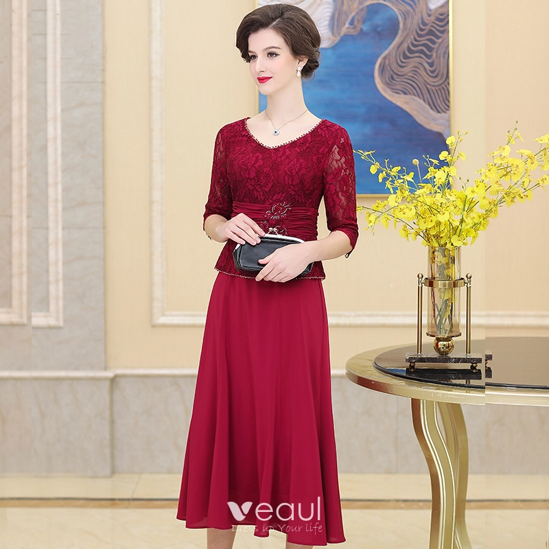 A Line Princess V Neck Crystal Lace Mother of the Bride Dress