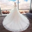 Schöne Ivory / Creme Brautkleider / Hochzeitskleider 2019 A Linie Spaghettiträger Perlenstickerei Spitze Blumen Ärmellos Rückenfreies Fallende Rüsche Kathedrale Schleppe