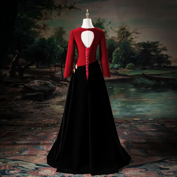 Vintage Rød To farger Beading Ballkjoler 2025 Prinsesse V-Hals Langermede Ryggløse Lange Ball Formelle Kjoler