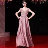 Luksusowe Cukierki Różowy Sukienki Wieczorowe 2019 Princessa Wycięciem Frezowanie Kutas Perła Z Koronki Kwiat Kryształ Rękawy z Kapturkiem Długie Sukienki Wizytowe
