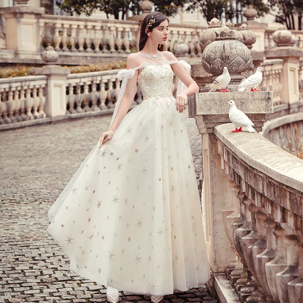 Modern / Fashion Champagne Evening Dresses 2019 A-Line / Princess Scoop Neck Pearl Lace Flower Sequins Sleeveless Backless Floor-Length / Long Formal Dresses