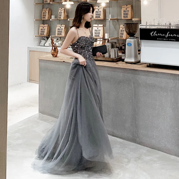 Modern / Fashion Grey Evening Dresses 2019 A-Line / Princess Spaghetti Straps Beading Sequins Sleeveless Backless Sweep Train Formal Dresses