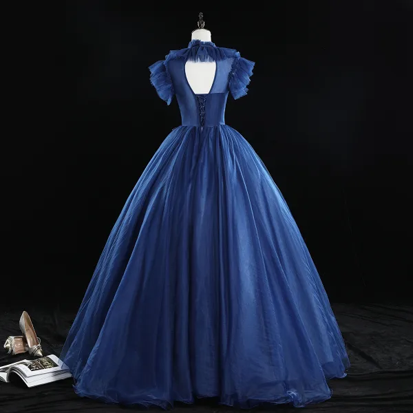 Vintage / Originale Bleu Marine Robe De Bal 2019 Robe Boule Volants Col Haut Faux Diamant Perle En Dentelle Fleur Manches Courtes Dos Nu Longue Robe De Ceremonie