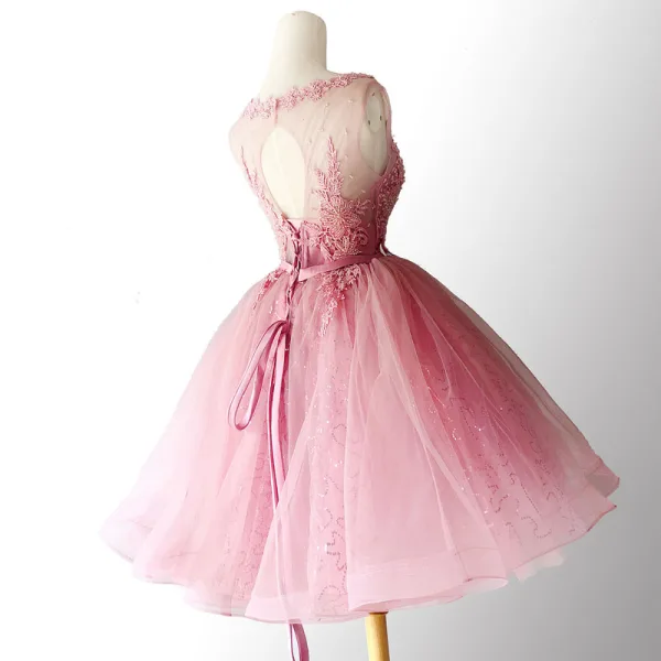Chic / Belle Rose Bonbon Robe De Fete 2018 Robe Boule Perlage Cristal En Dentelle Appliques Ceinture Encolure Dégagée Sans Manches Dos Nu Courte Robe De Ceremonie