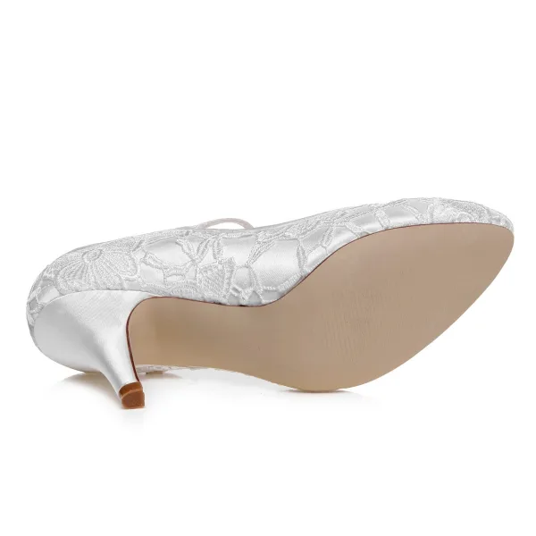 Modest / Simple Ivory Satin Wedding Shoes 2021 Lace Flower Wedding 7 cm Stiletto Heels Pointed Toe Pumps High Heels