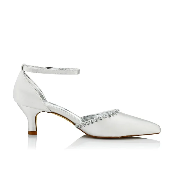 Enkla Elfenben Satin Brudskor 2021 Rhinestone Ankelband 5 cm Stilettklackar Spetsiga Bröllop Sandaler Högklackade