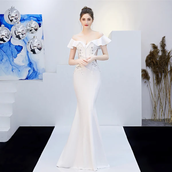 Charmant Couleur Unie Bleu Marine Robe De Soirée 2019 Trompette / Sirène De l'épaule Perlage Paillettes En Dentelle Fleur Manches Courtes Dos Nu Longue Robe De Ceremonie