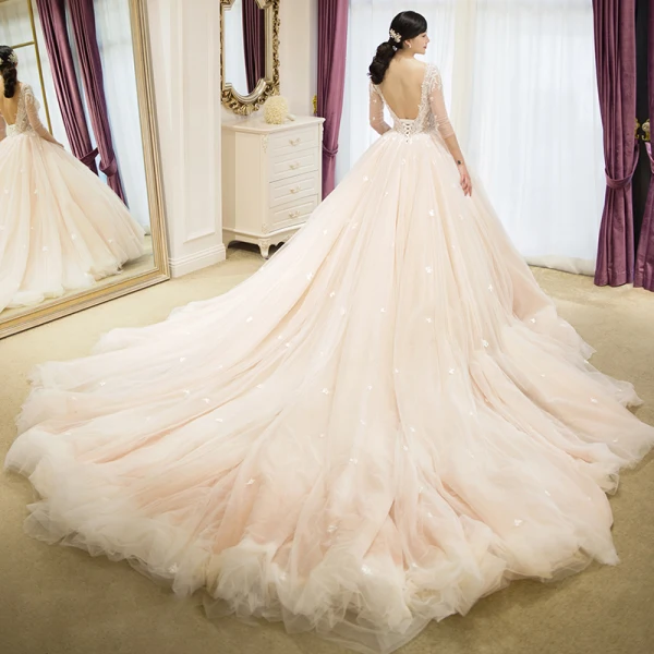 Elegant Champagne Wedding Dresses 2018 Ball Gown Lace Appliques Beading Scoop Neck Backless 3/4 Sleeve Royal Train Wedding