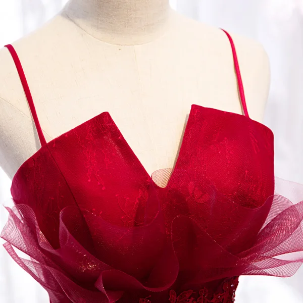 Charmant Bordeaux Robe De Soirée 2019 Princesse Bretelles Spaghetti Cristal En Dentelle Fleur Faux Diamant Sans Manches Dos Nu Longue Robe De Ceremonie