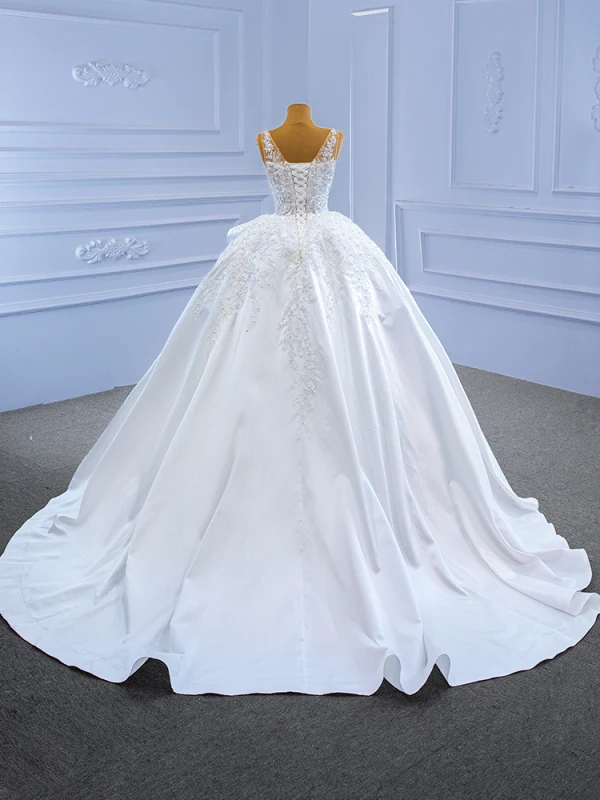 Luxus / Herrlich High End Weiß Perle Spitze Blumen Brautkleider / Hochzeitskleider 2021 Ballkleid Satin Rundhalsausschnitt Ärmellos Rückenfreies Kapelle-Schleppe Hochzeit