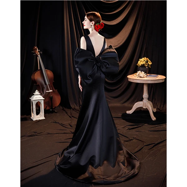 Sexy Black Satin Evening Dresses Cocktail Dresses 2021 Trumpet / Mermaid V-Neck Sleeveless Backless Bow Sweep Train Evening Party Formal Dresses